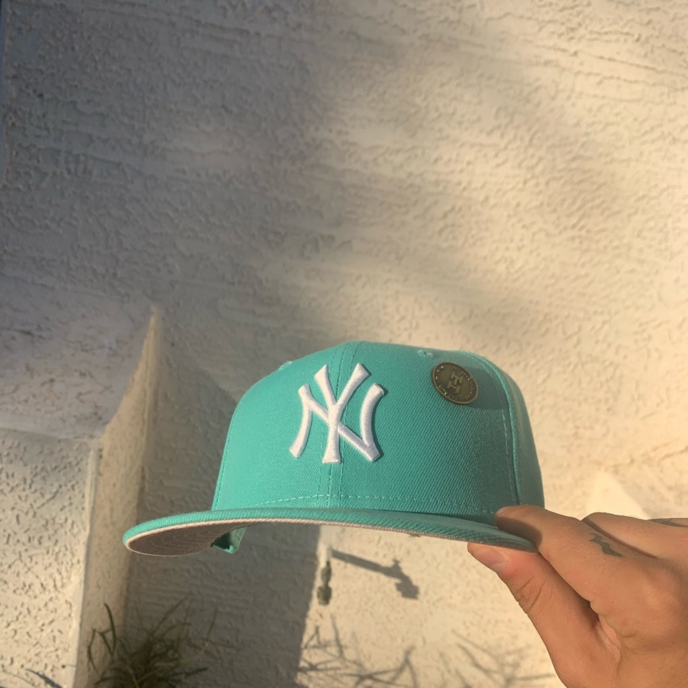Hat club exclusive mint green Yankee hat World Series side patch